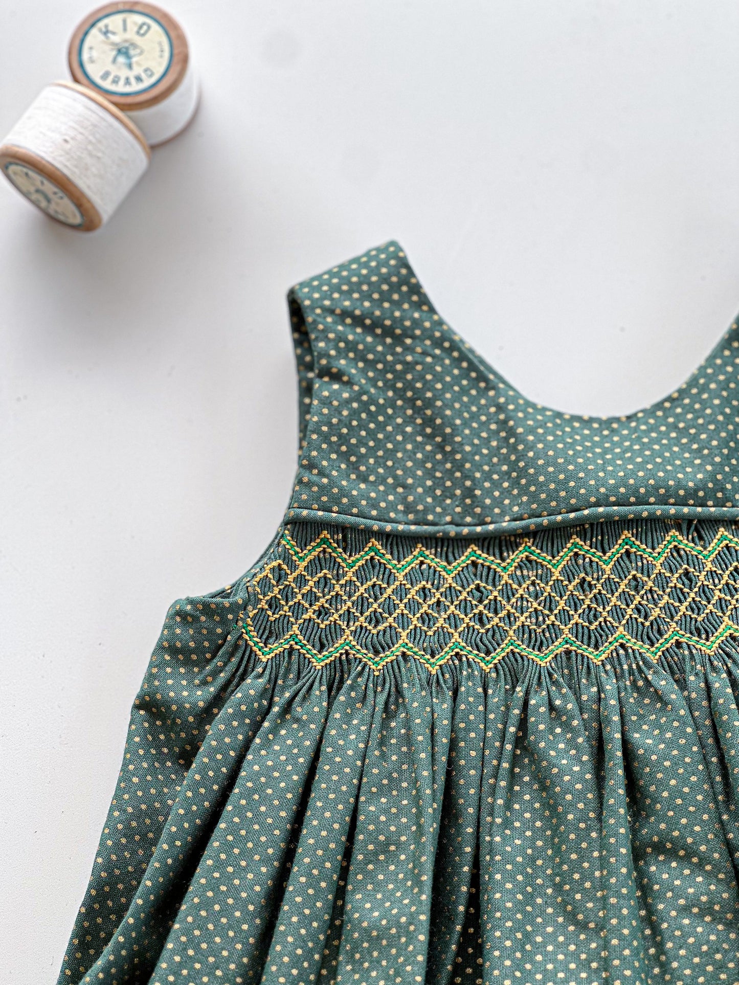 Green and gold polka dots (6-12 months)