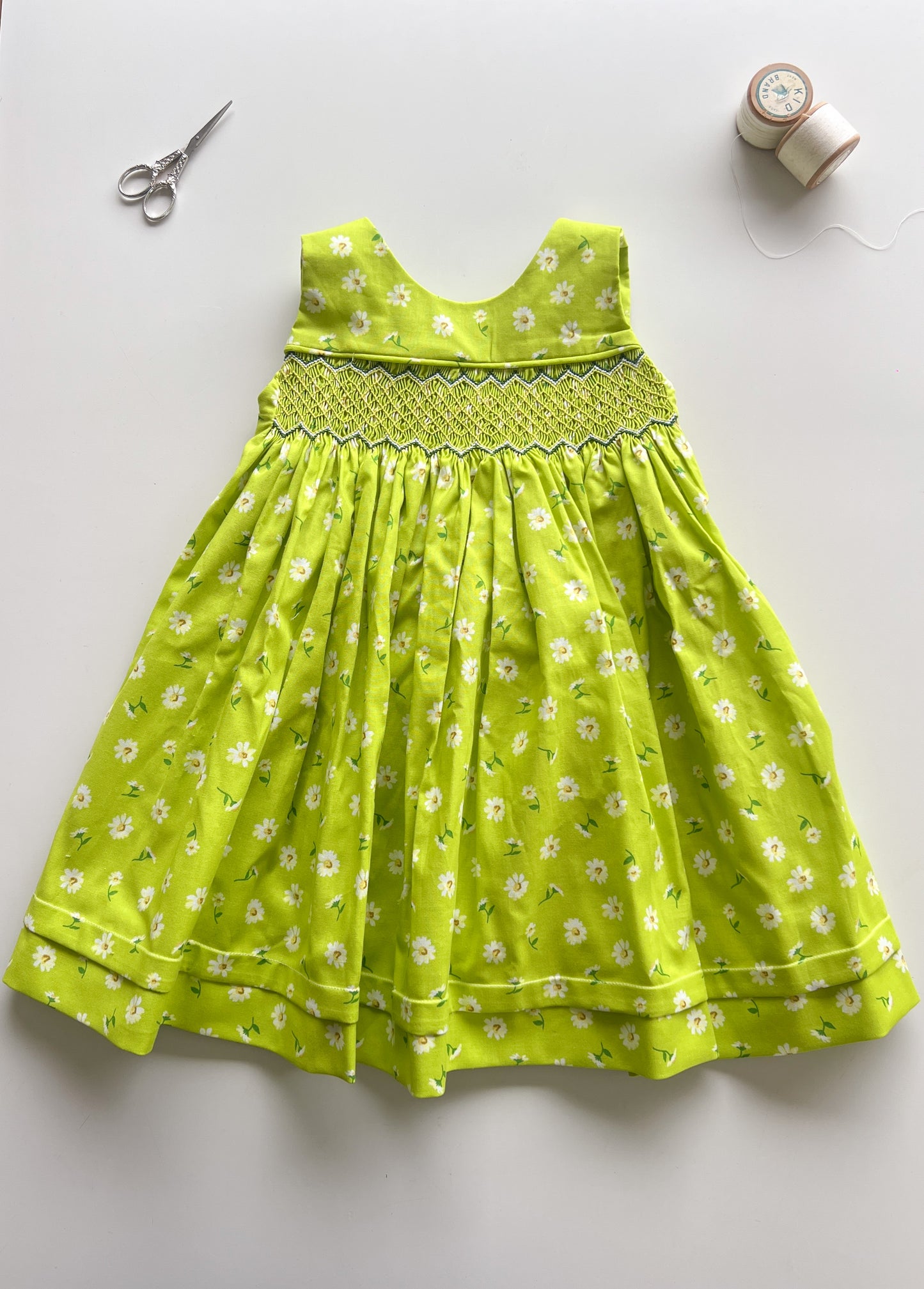 Neon green (2 years)