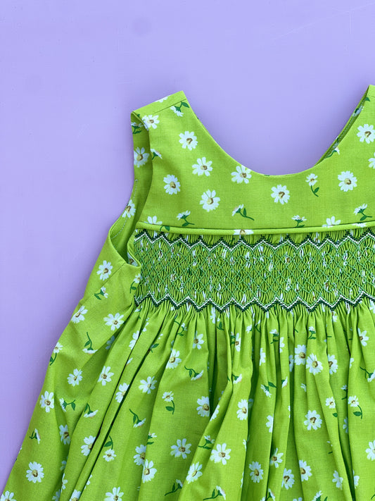Pop of green (18 months)